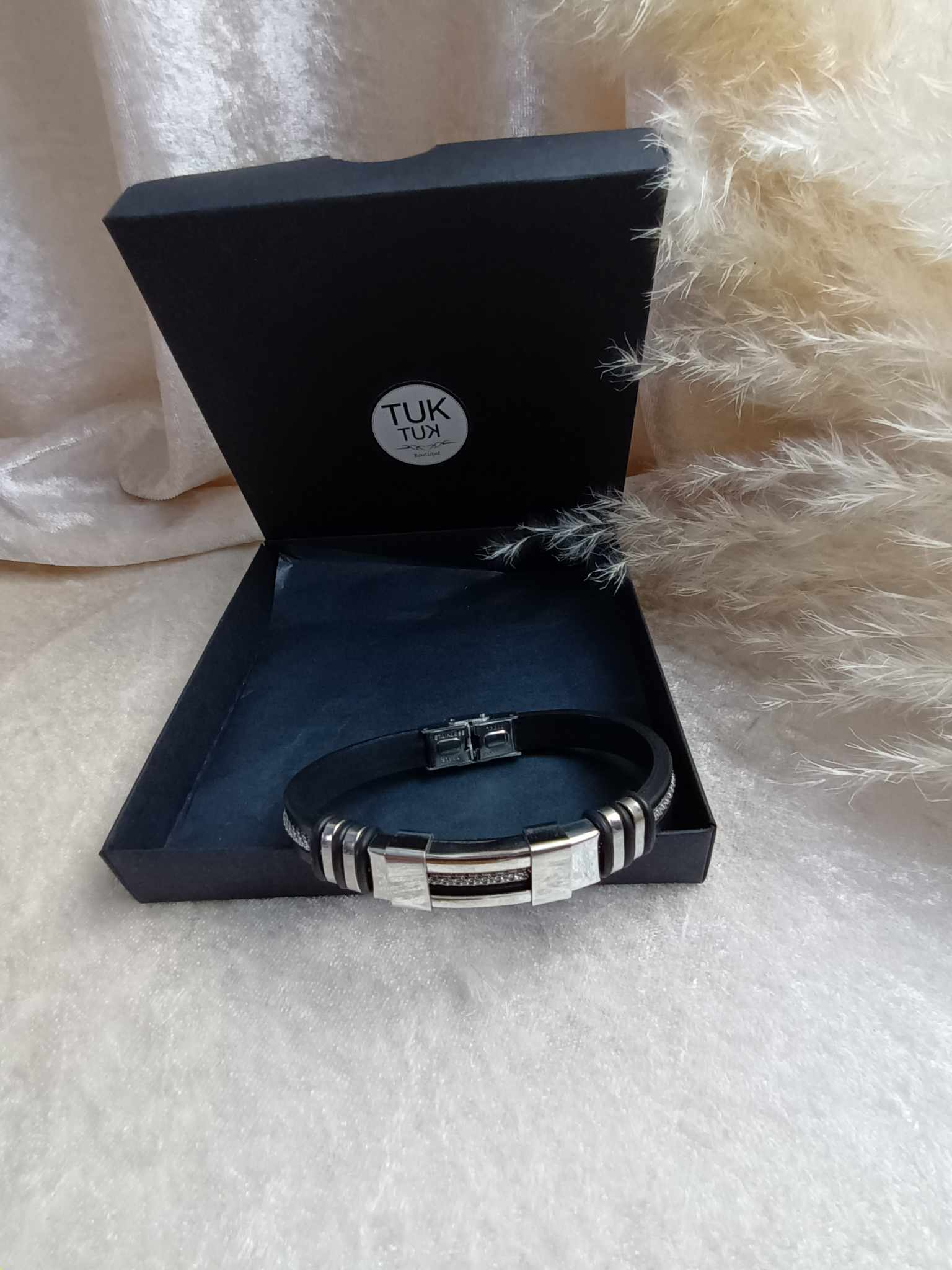 VYRIŠKA ODINĖ APYRANKĖ 22CM