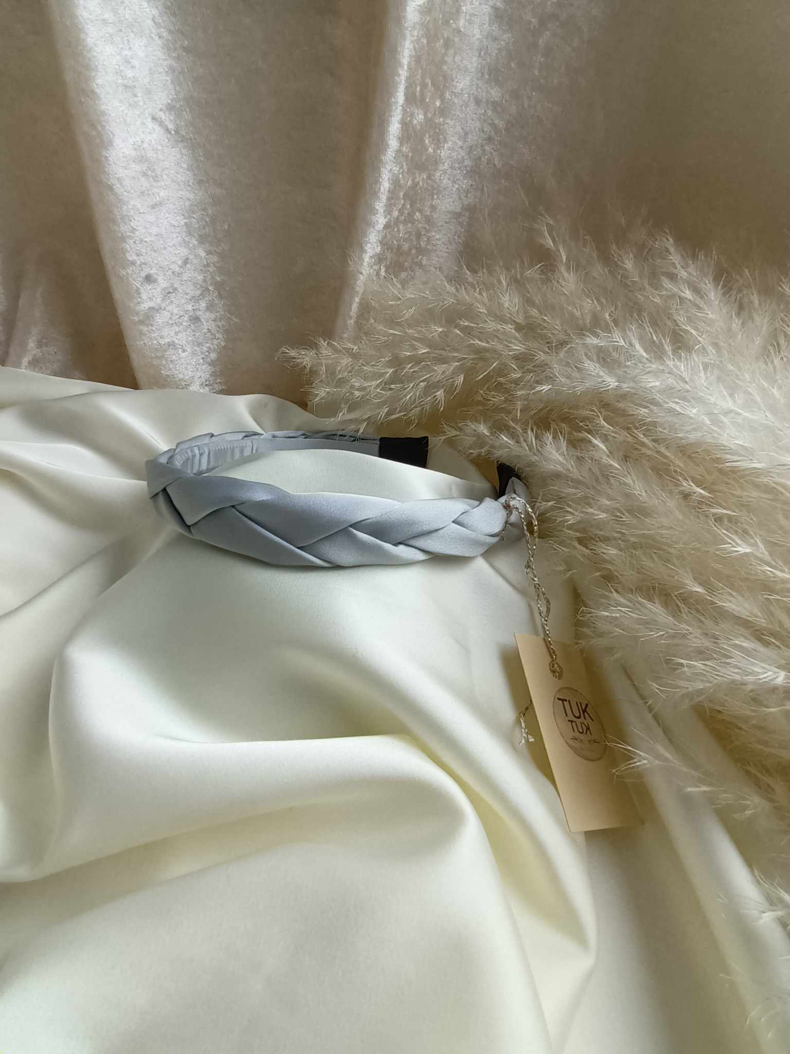 SIAURAS PINTAS ŠILKO PLAUKŲ LANKELIS šviesi pilka
