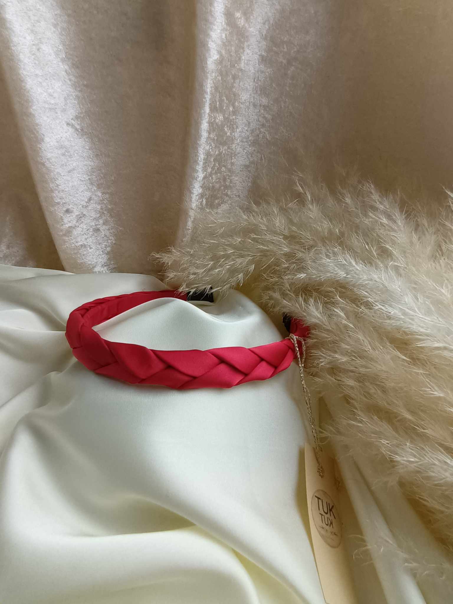 SIAURAS PINTAS ŠILKO PLAUKŲ LANKELIS raudona