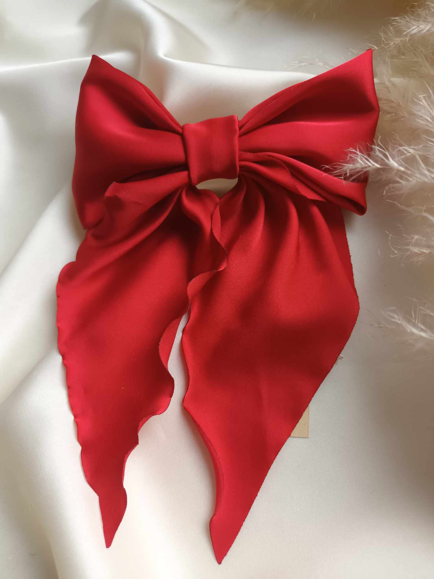 ŠILKO KASPINAS SEGTUKAS 16-12cm raudona