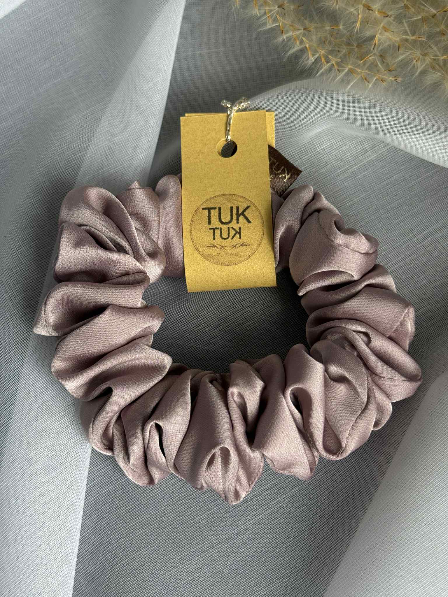ŠILKINĖ GUMYTĖ vidutinio dydžio pelenų rožė